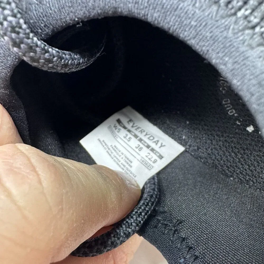 Vessi Everyday Classic Waterproof Women's Size 5 Travel Sneakers Black Shoes